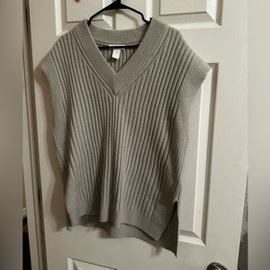 H&m sweater vest womens size medium nwot